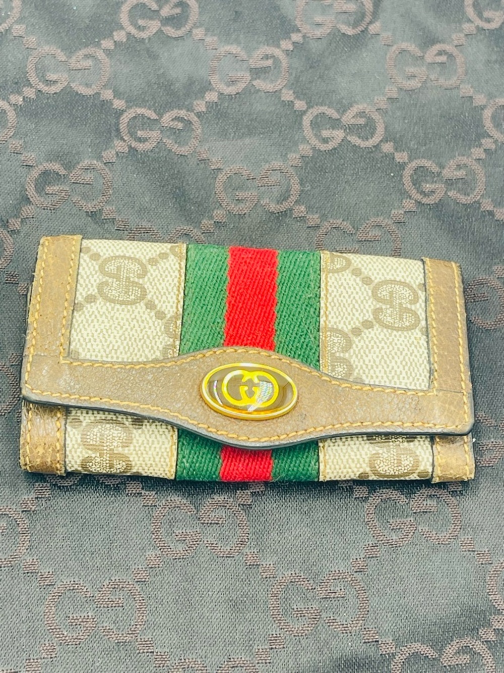 Gucci Brown GG Canvas Key Holder with Green and Red Web Stripe - Picture 5 of 5